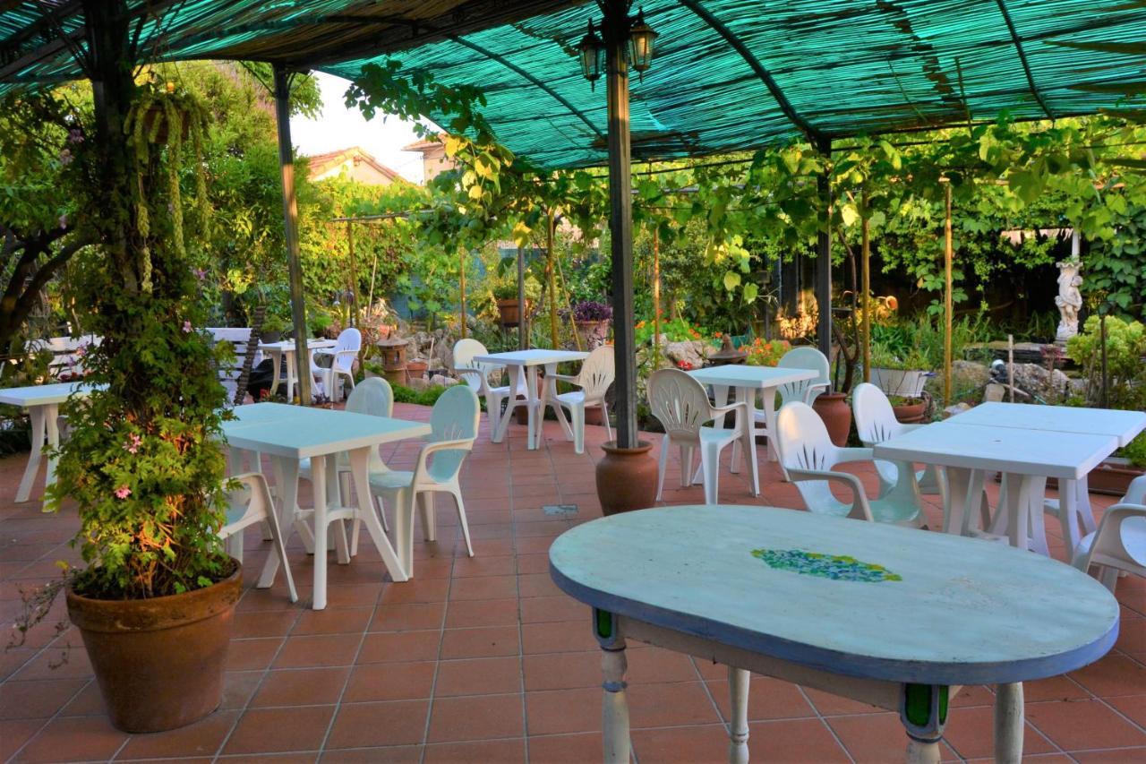 Agriturismo Terre Di Mare Bordighera Vallecrosia Kültér fotó